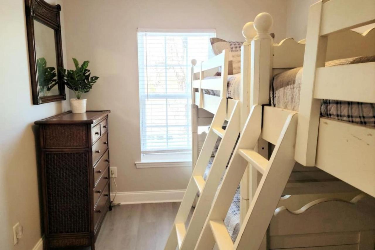 ☆Live On The Water! Lake Palmetto Palm W/ Patio - 10Min To Downtown & Beaches☆ Charleston Eksteriør bilde