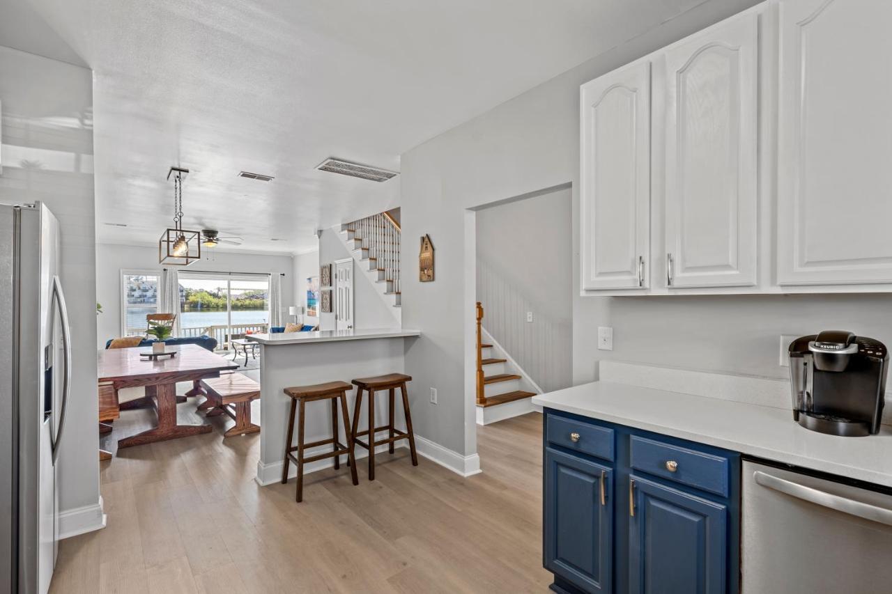 ☆Live On The Water! Lake Palmetto Palm W/ Patio - 10Min To Downtown & Beaches☆ Charleston Eksteriør bilde