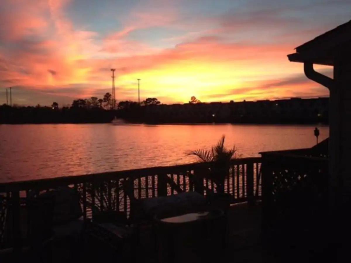☆Live On The Water! Lake Palmetto Palm W/ Patio - 10Min To Downtown & Beaches☆ Charleston Eksteriør bilde