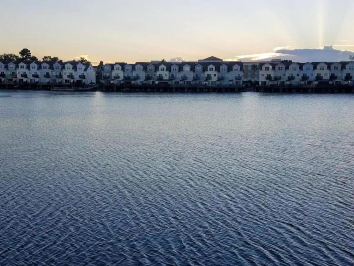 ☆Live On The Water! Lake Palmetto Palm W/ Patio - 10Min To Downtown & Beaches☆ Charleston Eksteriør bilde