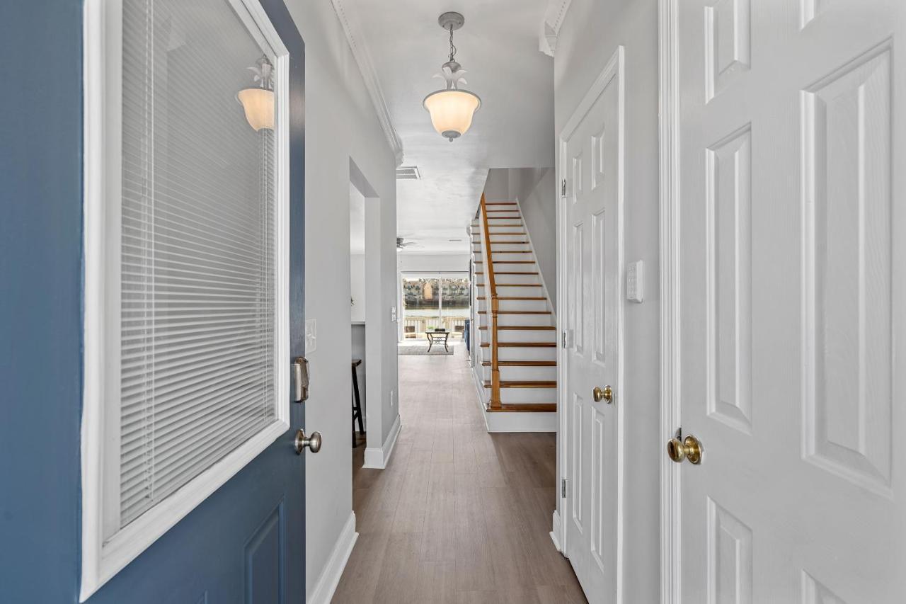 ☆Live On The Water! Lake Palmetto Palm W/ Patio - 10Min To Downtown & Beaches☆ Charleston Eksteriør bilde