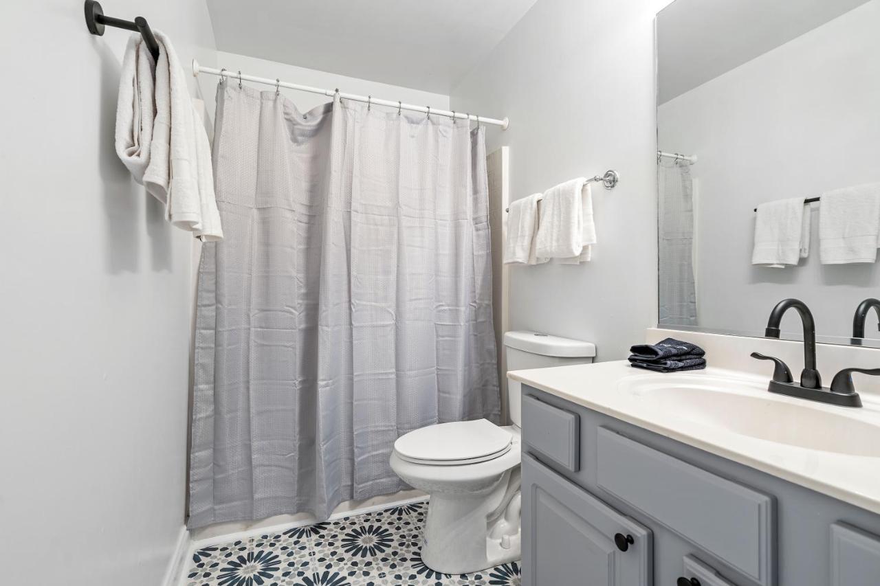 ☆Live On The Water! Lake Palmetto Palm W/ Patio - 10Min To Downtown & Beaches☆ Charleston Eksteriør bilde